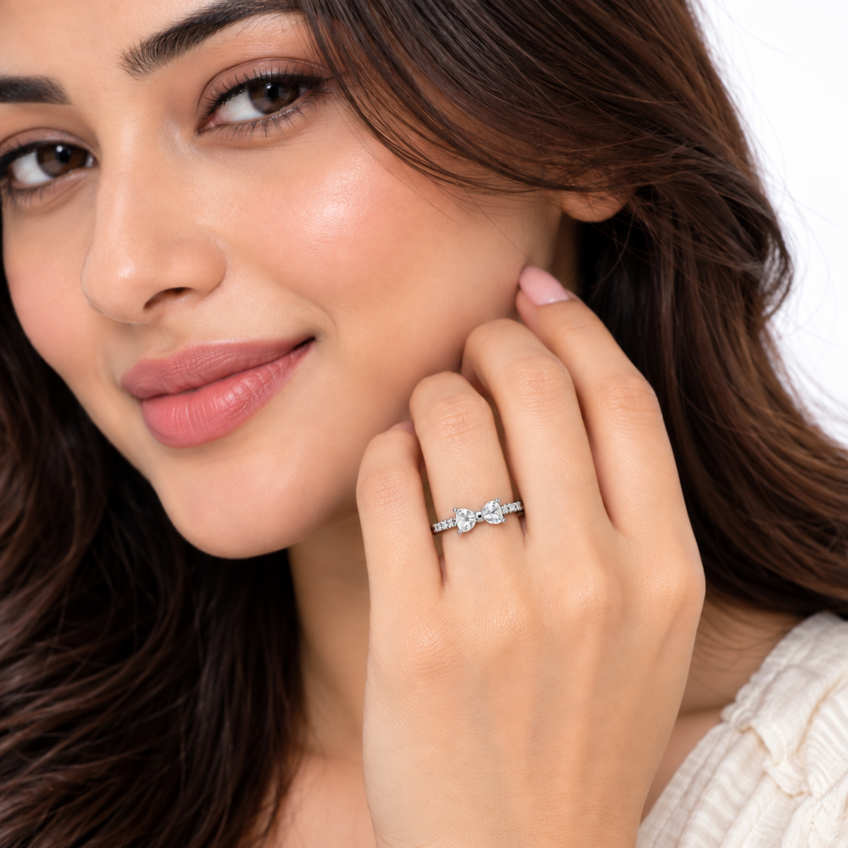 Elegant Silver Bow Crystal Ring for Women – Sparkling Adjustable Artificial Jewellery