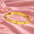 Golden Screw Design Kada Bracelet for Women – Elegant High-Shine Artificial Jewellery
