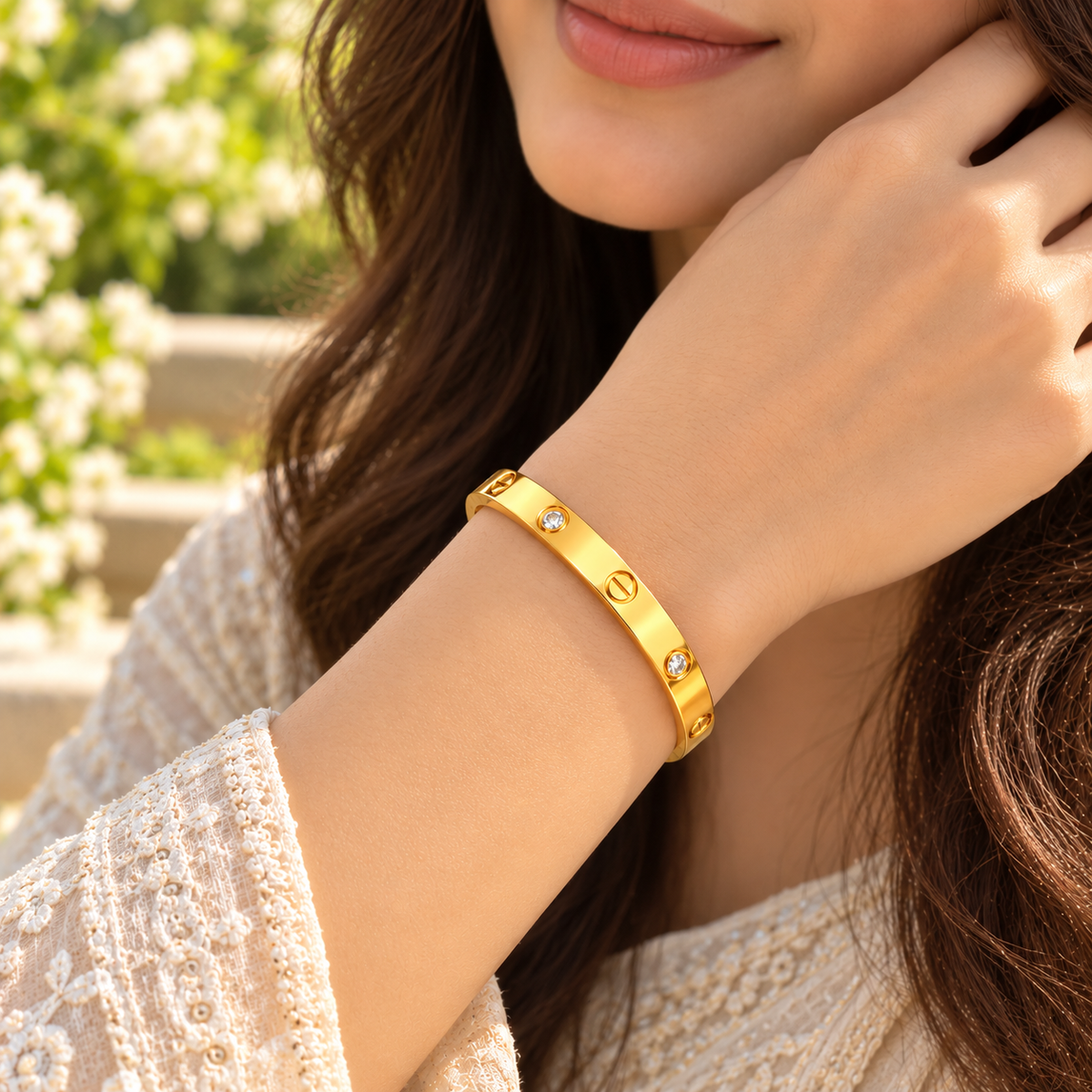 Golden Screw Design Kada Bracelet for Women – Elegant High-Shine Artificial Jewellery